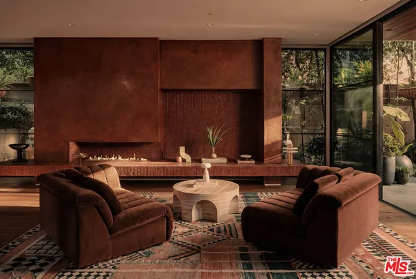 $35,000 | 530 North La Jolla Avenue, Los Angeles, CA 90048