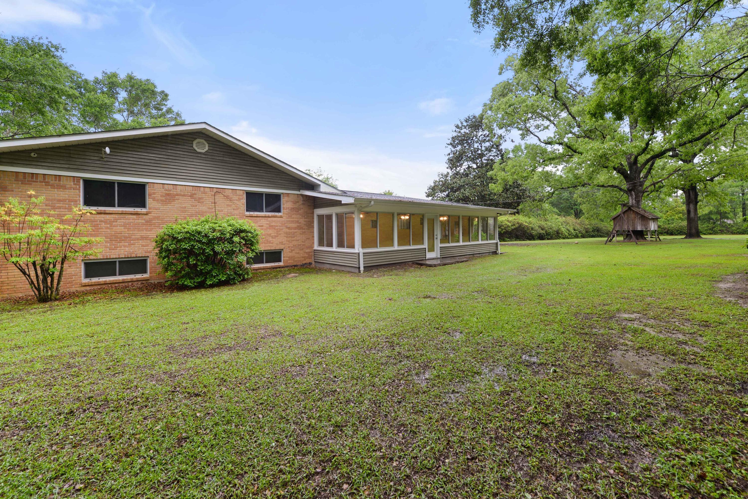 22216 Ellis Hamilton Road Moss Point, MS 39562 - Photo 11 of 51 74B73221-3E69-46FE-828A-A54E1F33DDF7