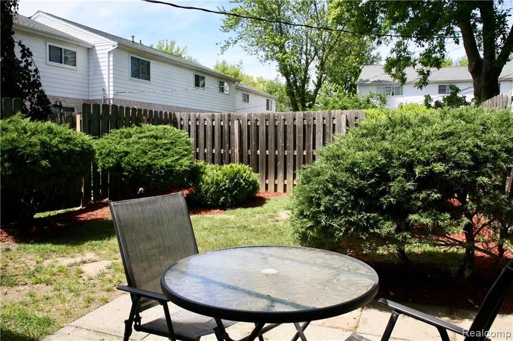 2328 Hillendale Drive Rochester Hills, MI 48309 - Photo 14 of 15
