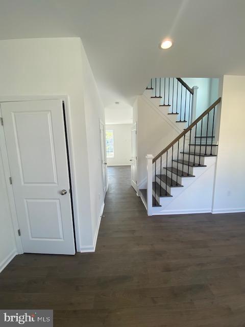 3 Misty Meadow Lane Trenton, NJ 08619 - Photo 2 of 25 View of Living room and stairs