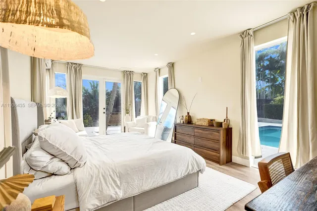 $1,395,000 | 2570 Northeast 201st Street, Miami, FL 33180