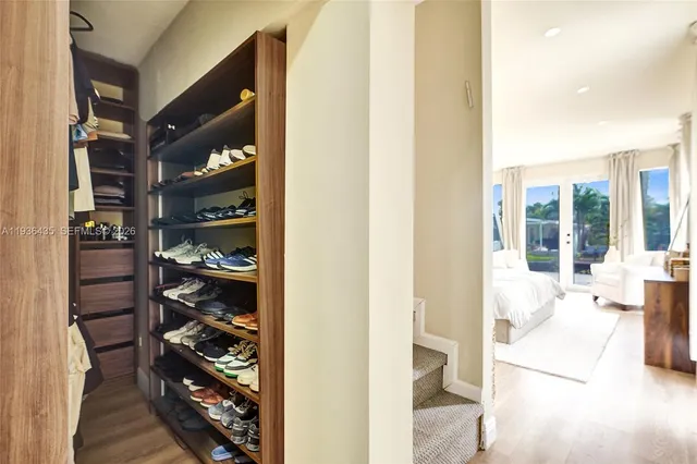 $1,395,000 | 2570 Northeast 201st Street, Miami, FL 33180