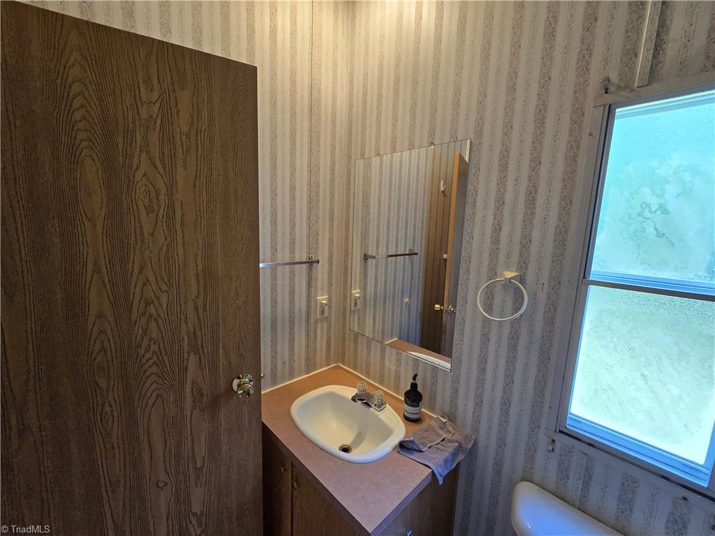 1872 Cude Road Colfax, NC 27235 - Photo 11 of 36 Gallery Image 11