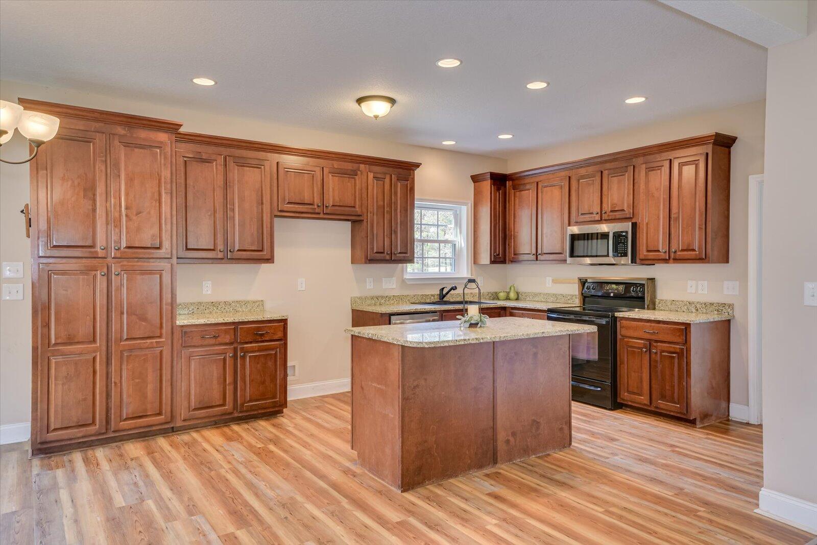 6437 Cobbham Road Appling, GA 30802 - Photo 10 of 25 15-115