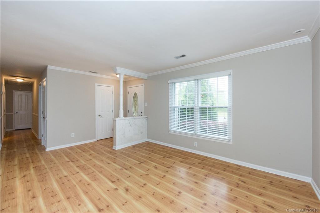 1301 Reid Harkey Road Matthews, NC 28105 - Photo 3 of 33 Gallery Image 3