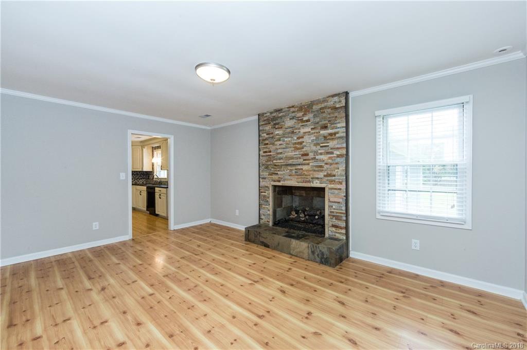 1301 Reid Harkey Road Matthews, NC 28105 - Photo 6 of 33 Gallery Image 6