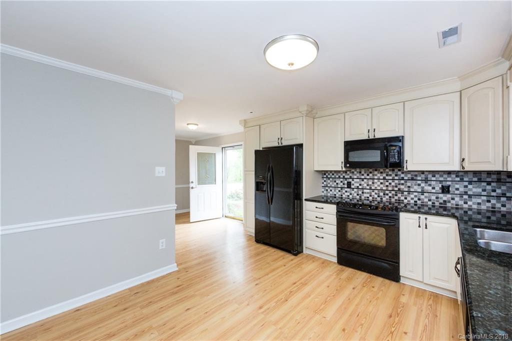 1301 Reid Harkey Road Matthews, NC 28105 - Photo 9 of 33 Gallery Image 9