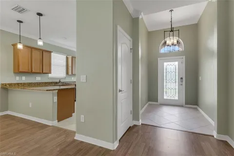 $430,000 | 2391 Heydon Circle East, Naples, FL 34120