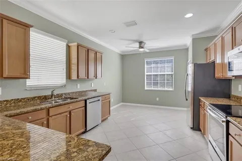 $430,000 | 2391 Heydon Circle East, Naples, FL 34120