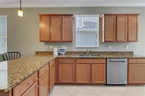 $430,000 | 2391 Heydon Circle East, Naples, FL 34120