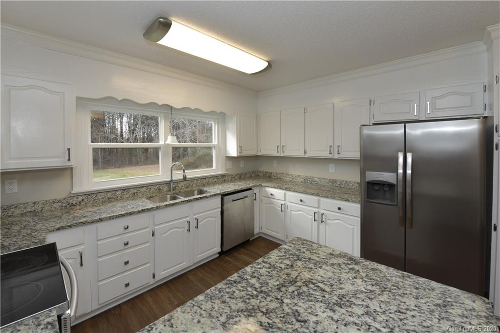 725 Rainey Road Salisbury, NC 28146 - Photo 10 of 32