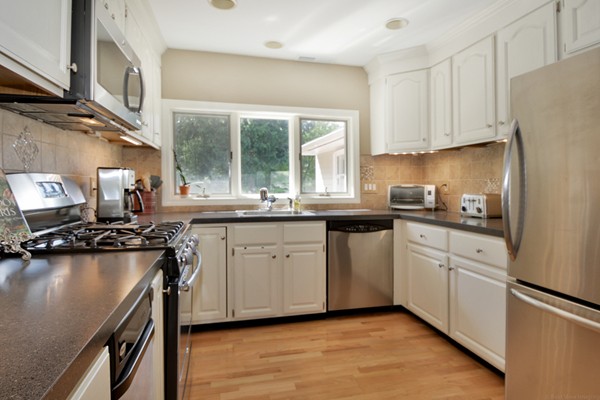66 Piper Road Acton, MA 01720 - Photo 4 of 29 Gallery Image 4