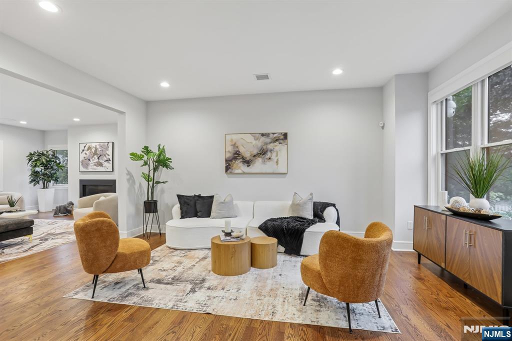 8 Broad Street Demarest, NJ 07627 - Photo 4 of 50 Gallery Image 4