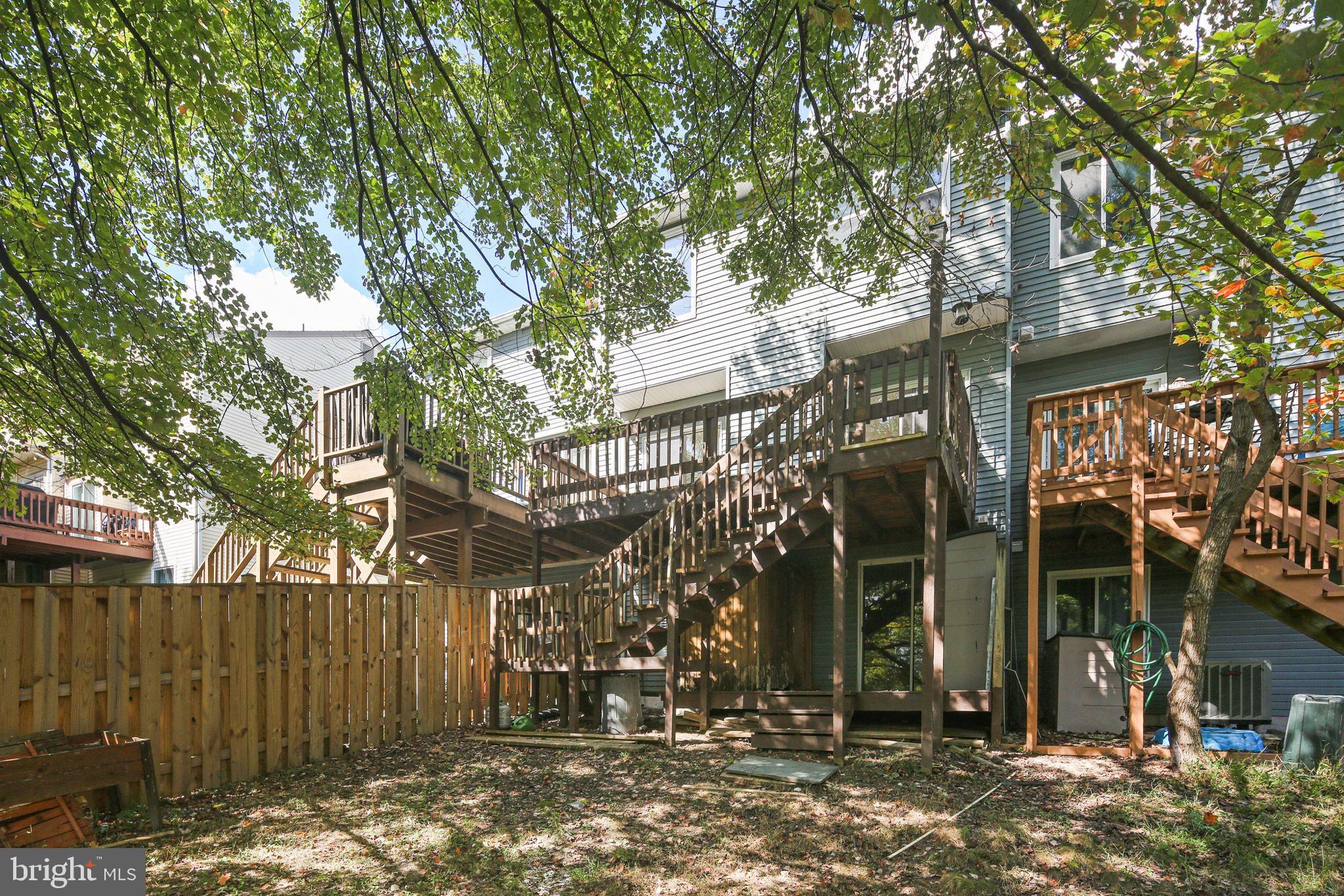 8205 Tall Trees Court Ellicott City, MD 21043 - Photo 35 of 37 Charming backyard