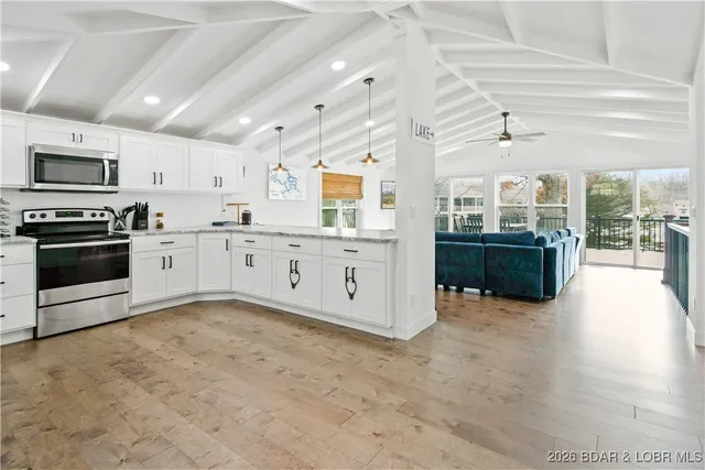 $979,000 | 1153 Outer Drive, Lake Ozark, MO 65049