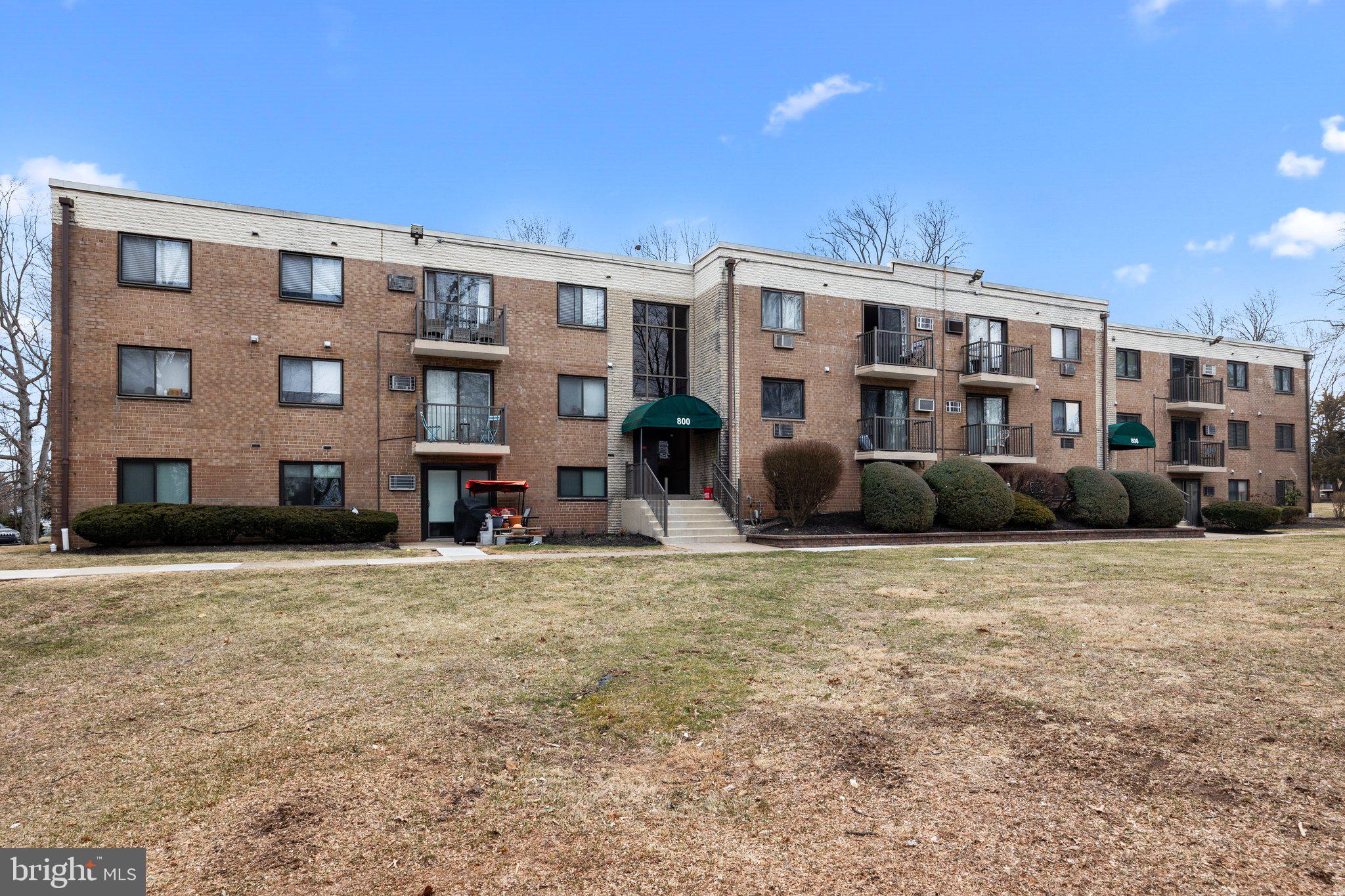 1575 West Street Road, Unit 818 Warminster, PA 18974 - Photo 2 of 25
