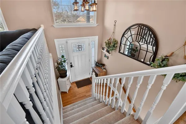$347,500 | 714 South Sunset Lane, Raymore, MO 64083