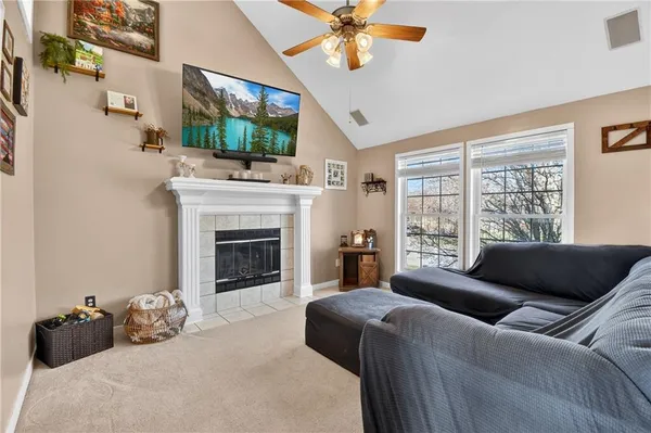 $347,500 | 714 South Sunset Lane, Raymore, MO 64083