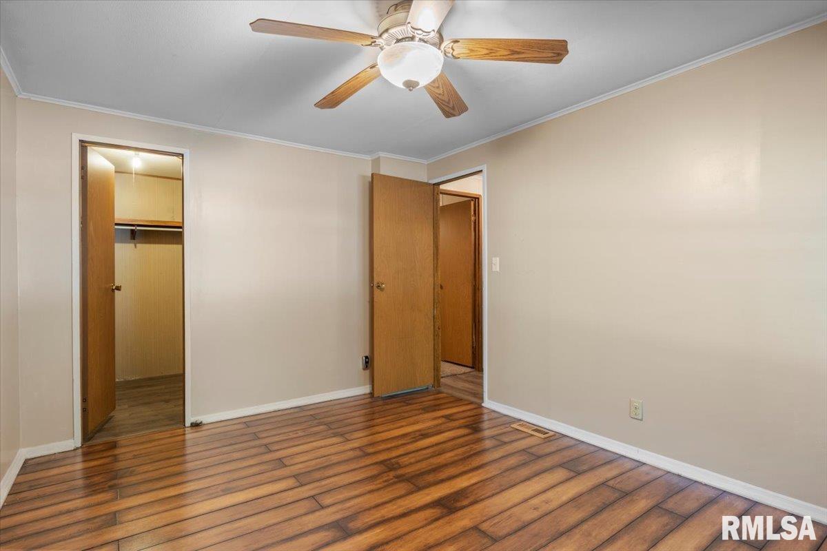 3725 North Peoria Road Springfield, IL 62702 - Photo 11 of 25