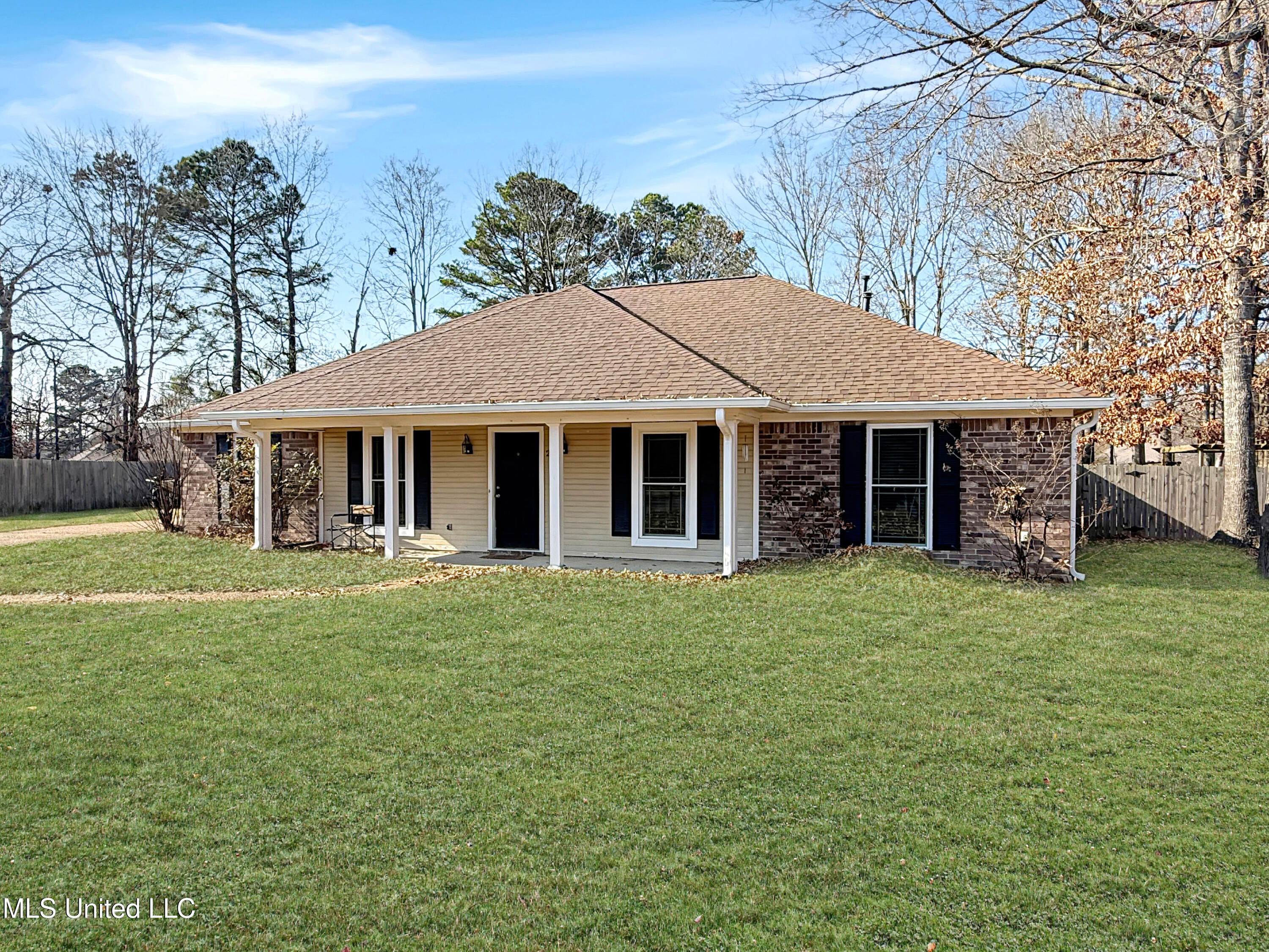 214 Chinkapen Drive Brandon, MS 39047 - Photo 34 of 35 27aa86894e29ffe3ada6e710e13fa138906f0e34