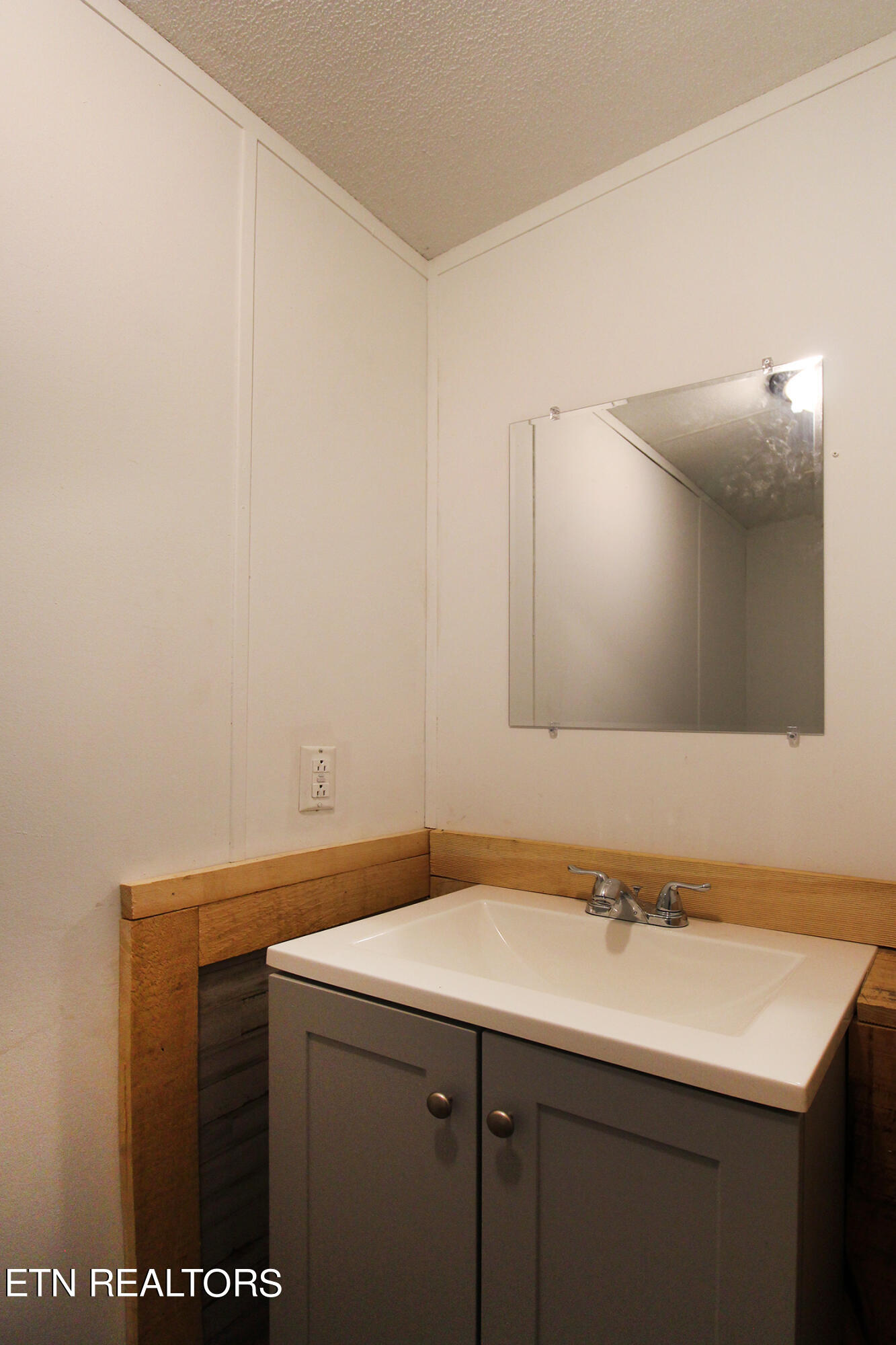 189 Alpha Road Newport, TN 37821 - Photo 14 of 41 IMG_0789