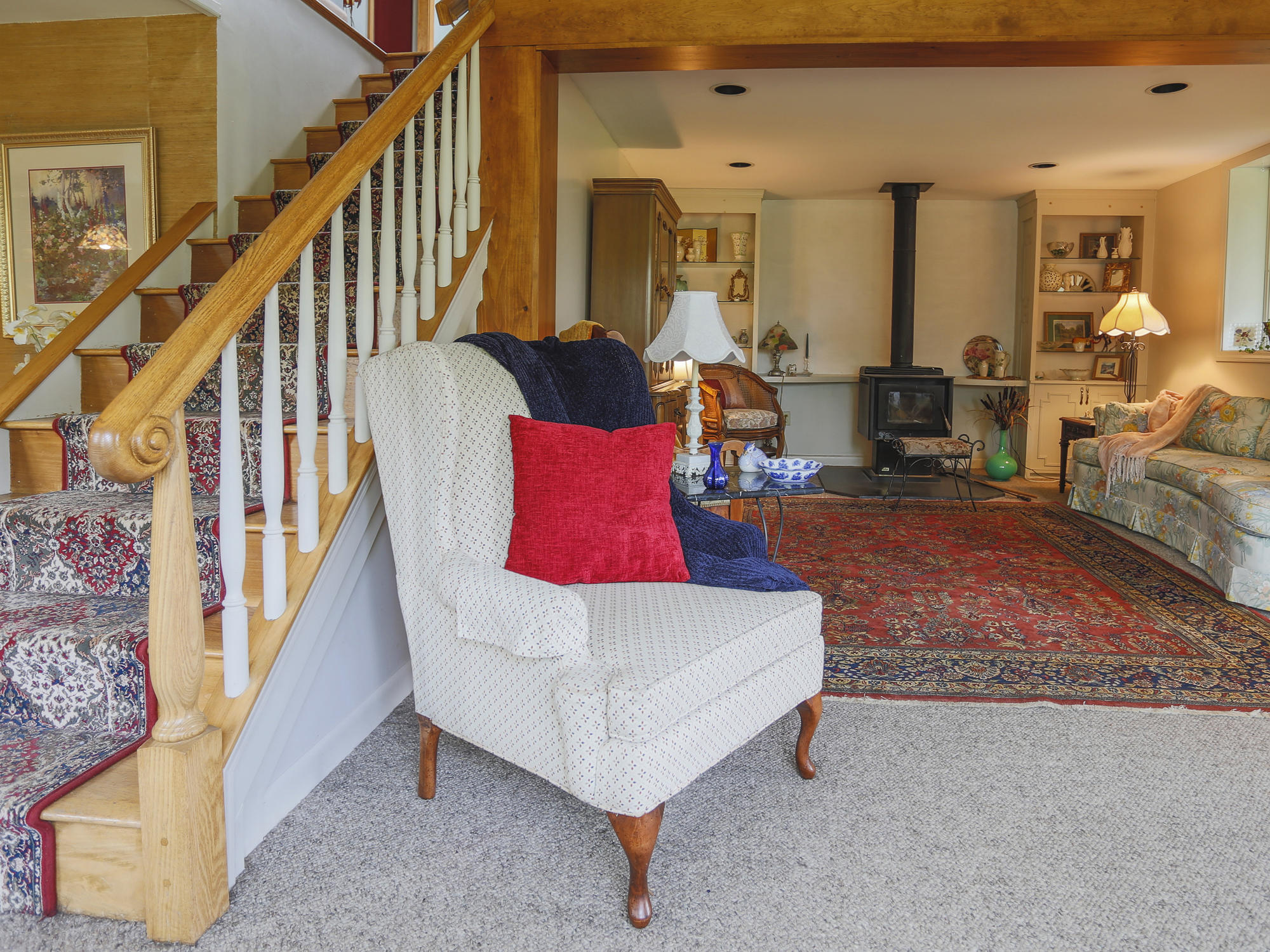 365 West Washington Road Washington, ME 04574 - Photo 15 of 54 Sitting area