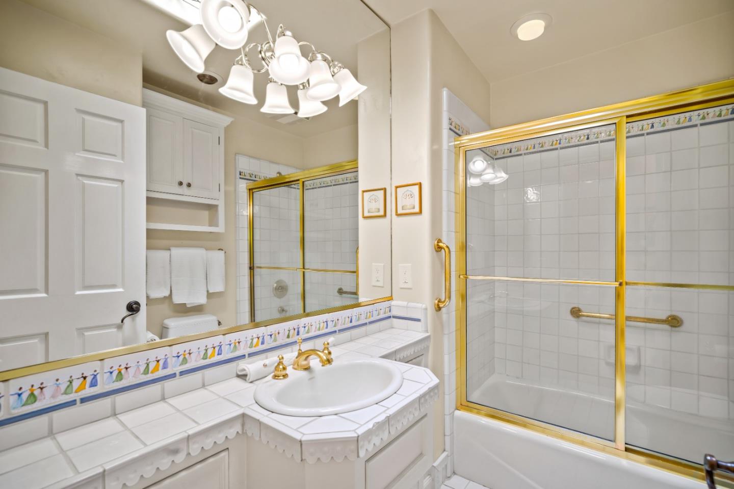 0 Southeast Corner Santa Rita And 6th Carmel, CA 93921 - Photo 22 of 29 a bathroom with a tub a sink and a mirror