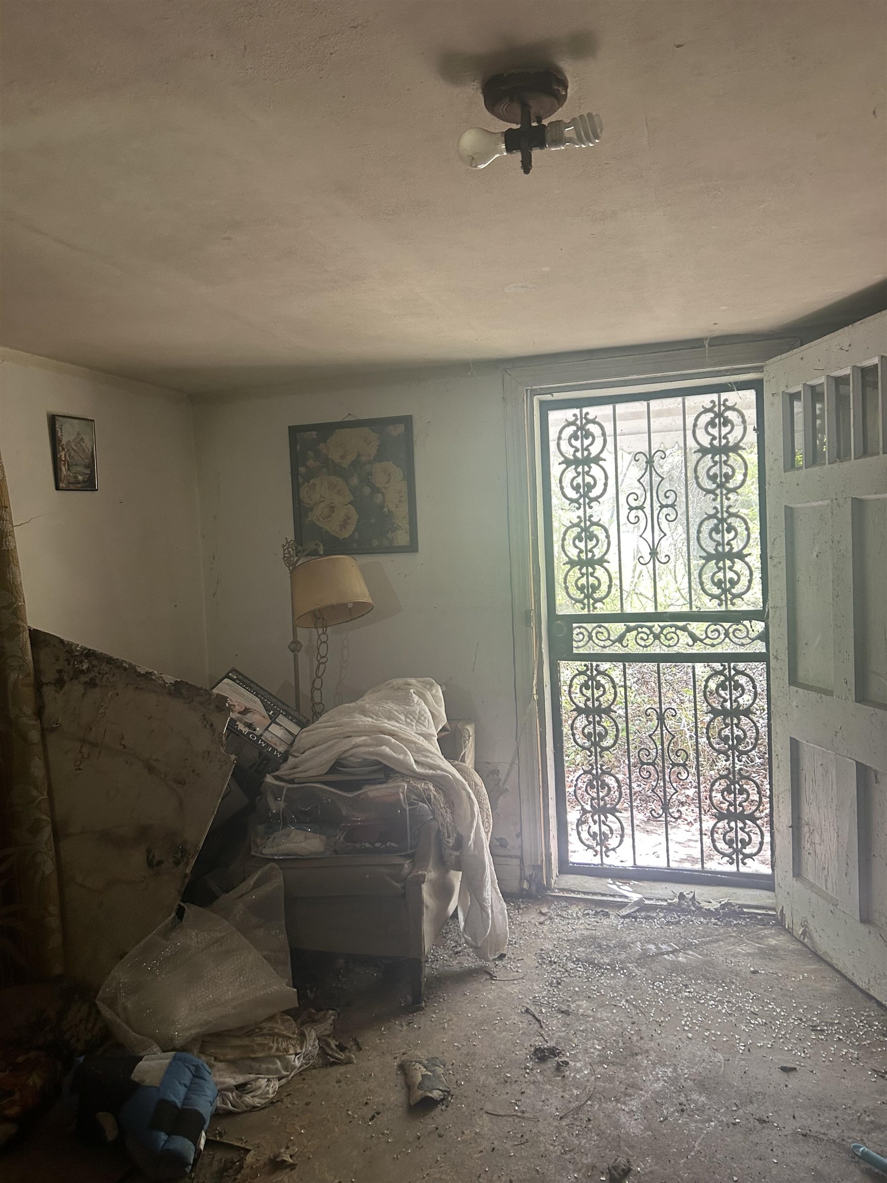 3058 Alta Road Memphis, TN 38109 - Photo 4 of 10 Interior space