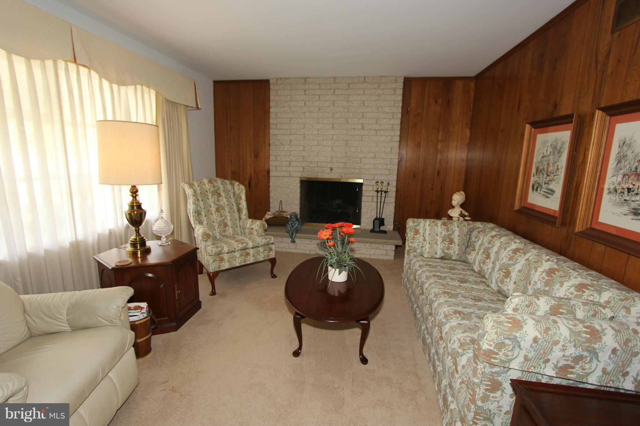 7901 Edgewood Farm Road Frederick, MD 21702 - Photo 8 of 29 Family Room