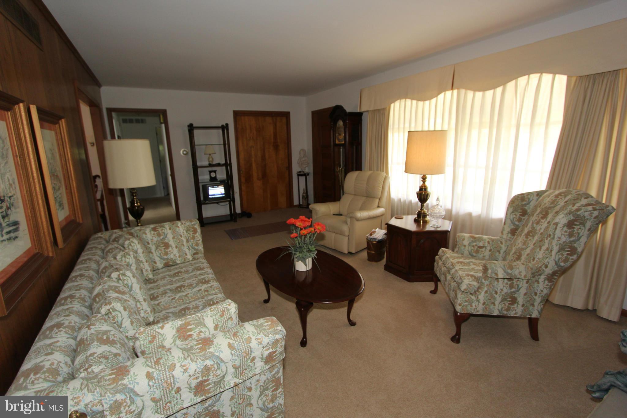 7901 Edgewood Farm Road Frederick, MD 21702 - Photo 9 of 29 Family Room