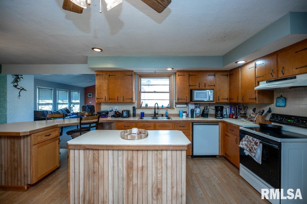 917 East Emerson Street Morton, IL 61550 - Photo 32 of 45