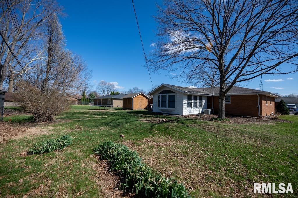 917 East Emerson Street Morton, IL 61550 - Photo 4 of 45