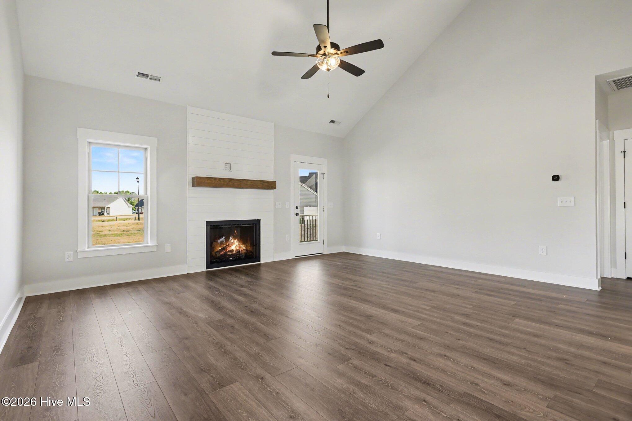 115 Howell Farm Drive Selma, NC 27576 - Photo 9 of 40 007_file_2049