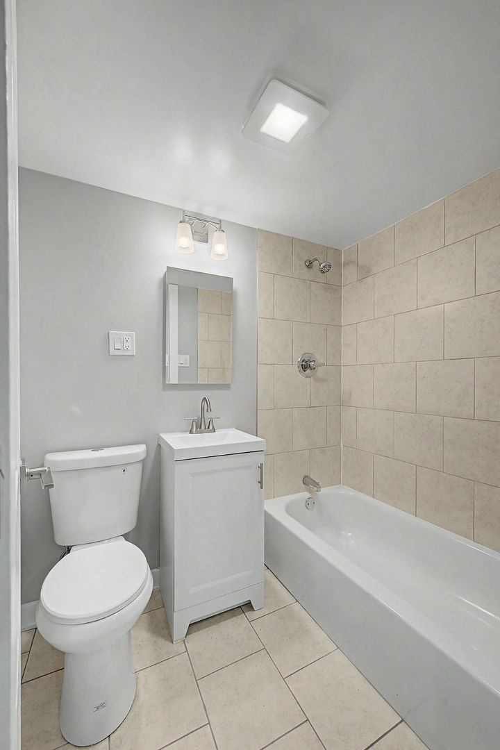 4945 West Addison Street Chicago, IL 60641 - Photo 40 of 47