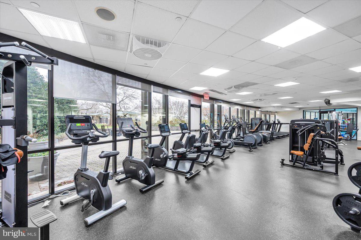 5225 Pooks Hill Road, Unit 616N Bethesda, MD 20814 - Photo 44 of 62 Promenade amenities