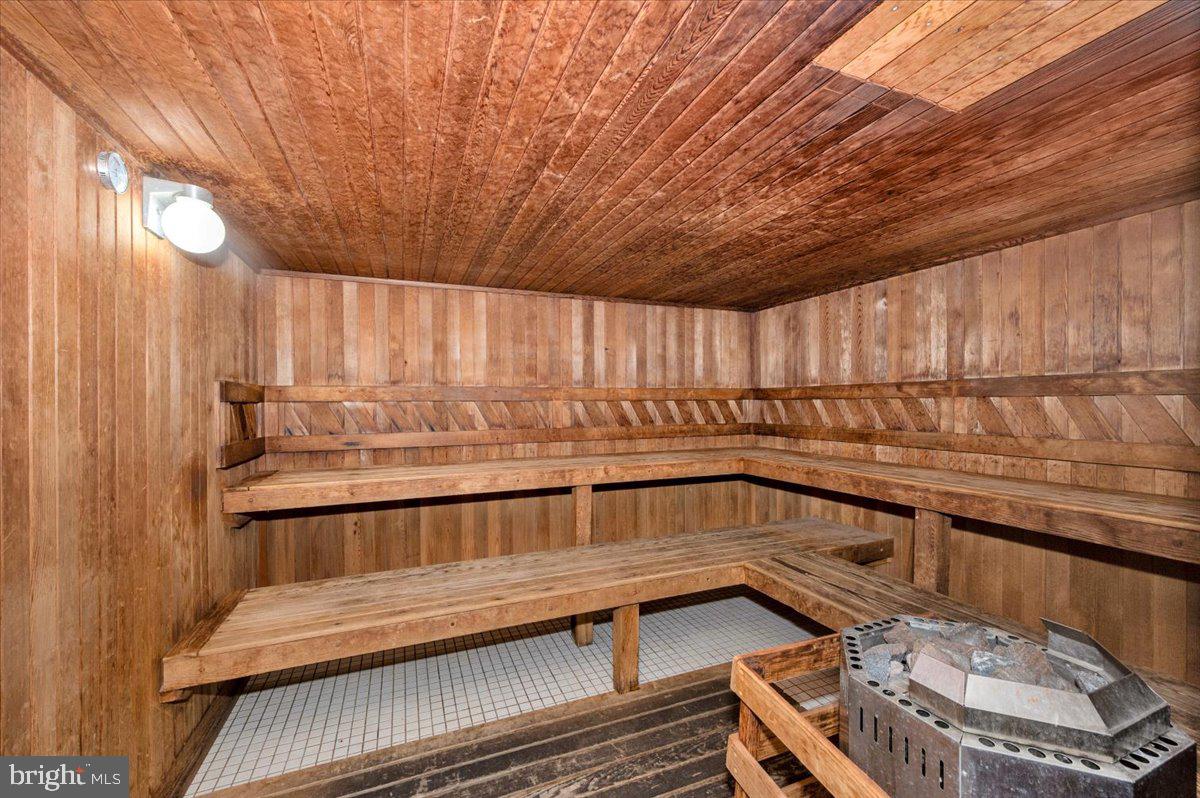 5225 Pooks Hill Road, Unit 616N Bethesda, MD 20814 - Photo 48 of 62 Promenade amenities