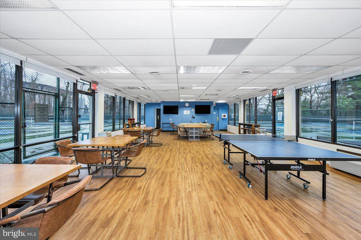 5225 Pooks Hill Road, Unit 616N Bethesda, MD 20814 - Photo 58 of 62 Promenade amenities