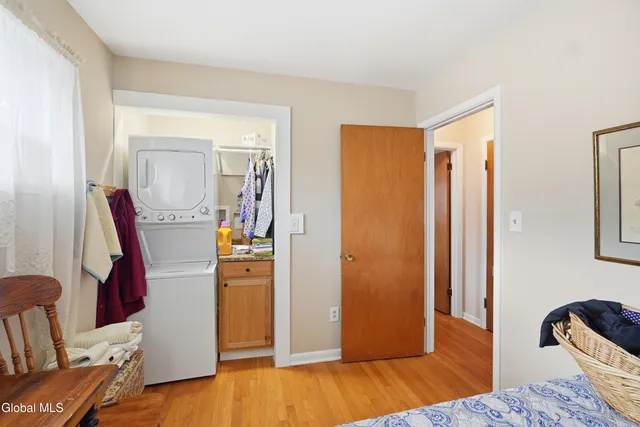 $275,000 | 106 Edgecomb Street, Albany, NY 12209