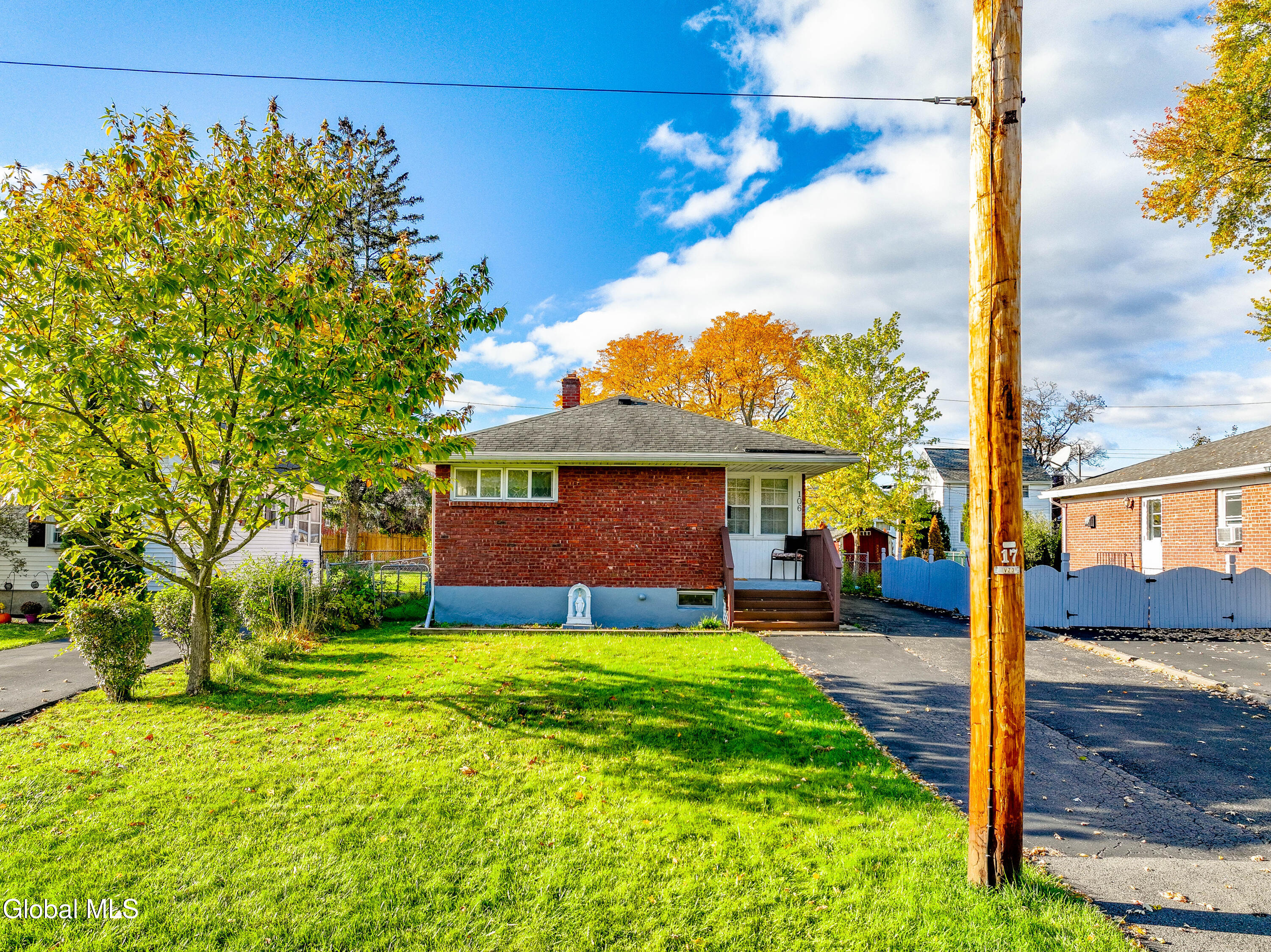 106 Edgecomb Street Albany, NY 12209 - Photo 3 of 28 2