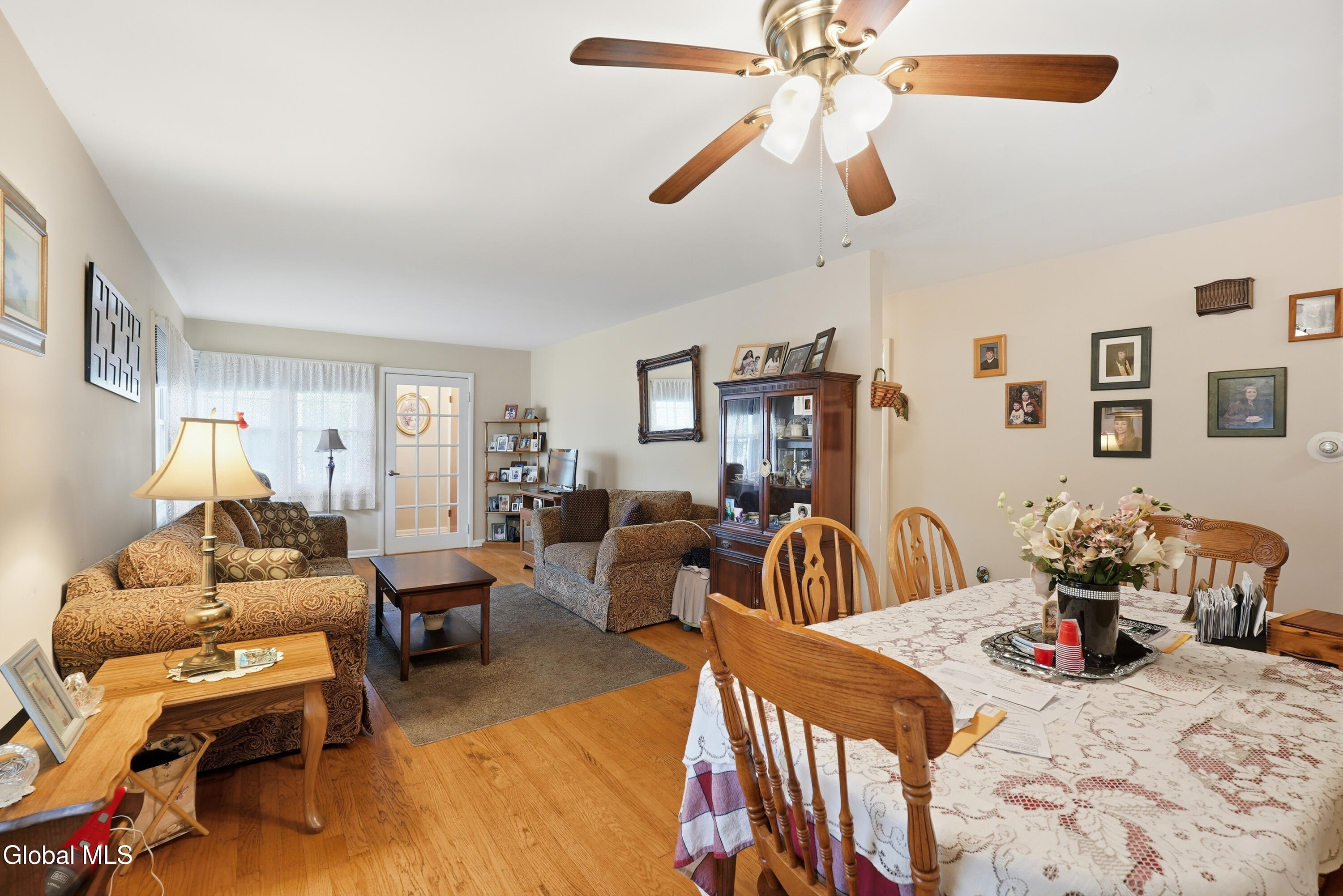 106 Edgecomb Street Albany, NY 12209 - Photo 5 of 28 5