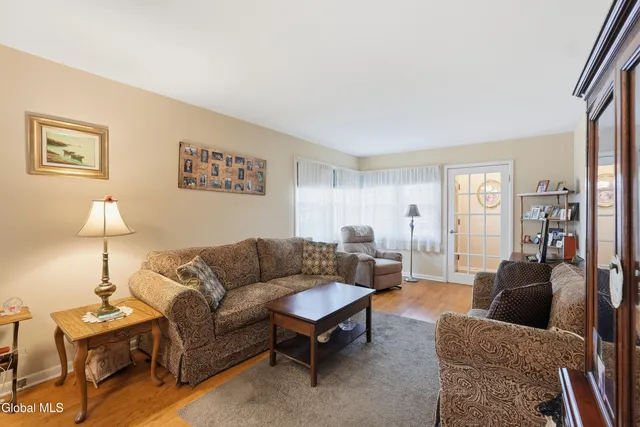 $275,000 | 106 Edgecomb Street, Albany, NY 12209