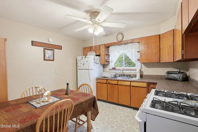 $275,000 | 106 Edgecomb Street, Albany, NY 12209