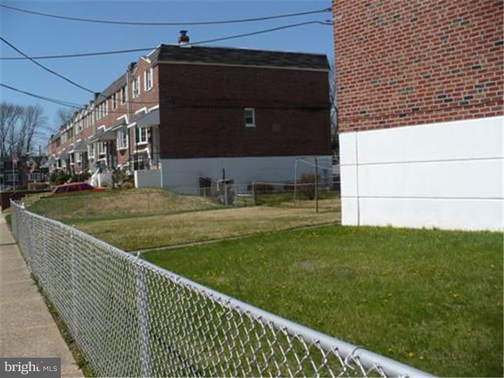 3152 Belgreen Road Philadelphia, PA 19154 - Photo 4 of 4 Exterior Side