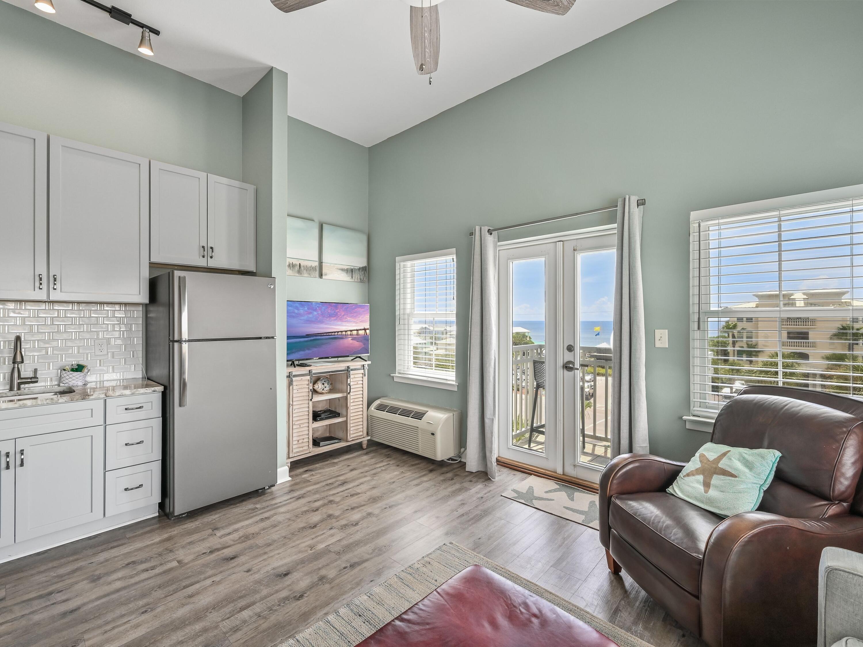 37 Town Center Loop, Unit 418 Santa Rosa Beach, FL 32459 - Photo 18 of 19 Kitchen / Living Area