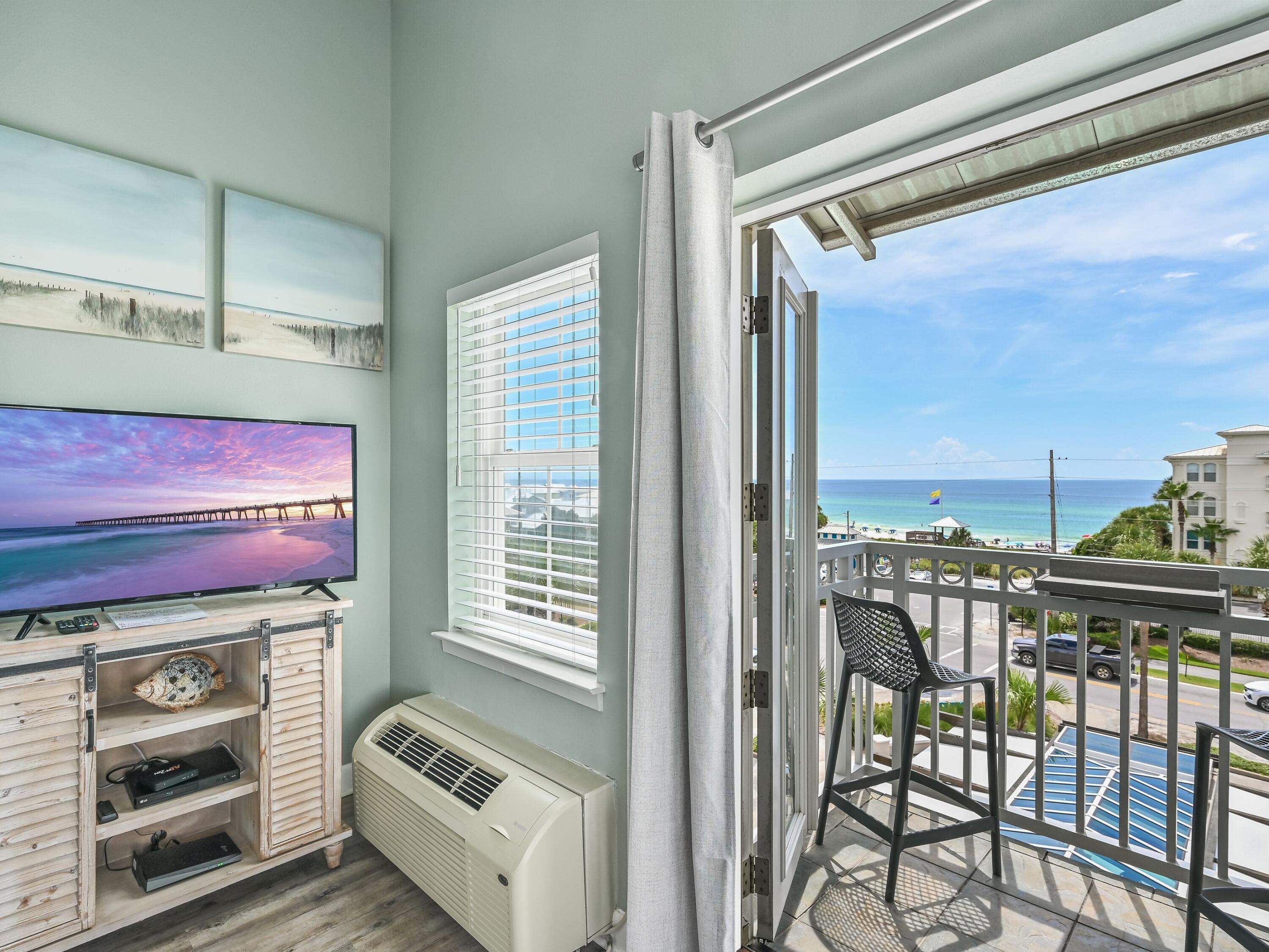 Living Area / Balcony
