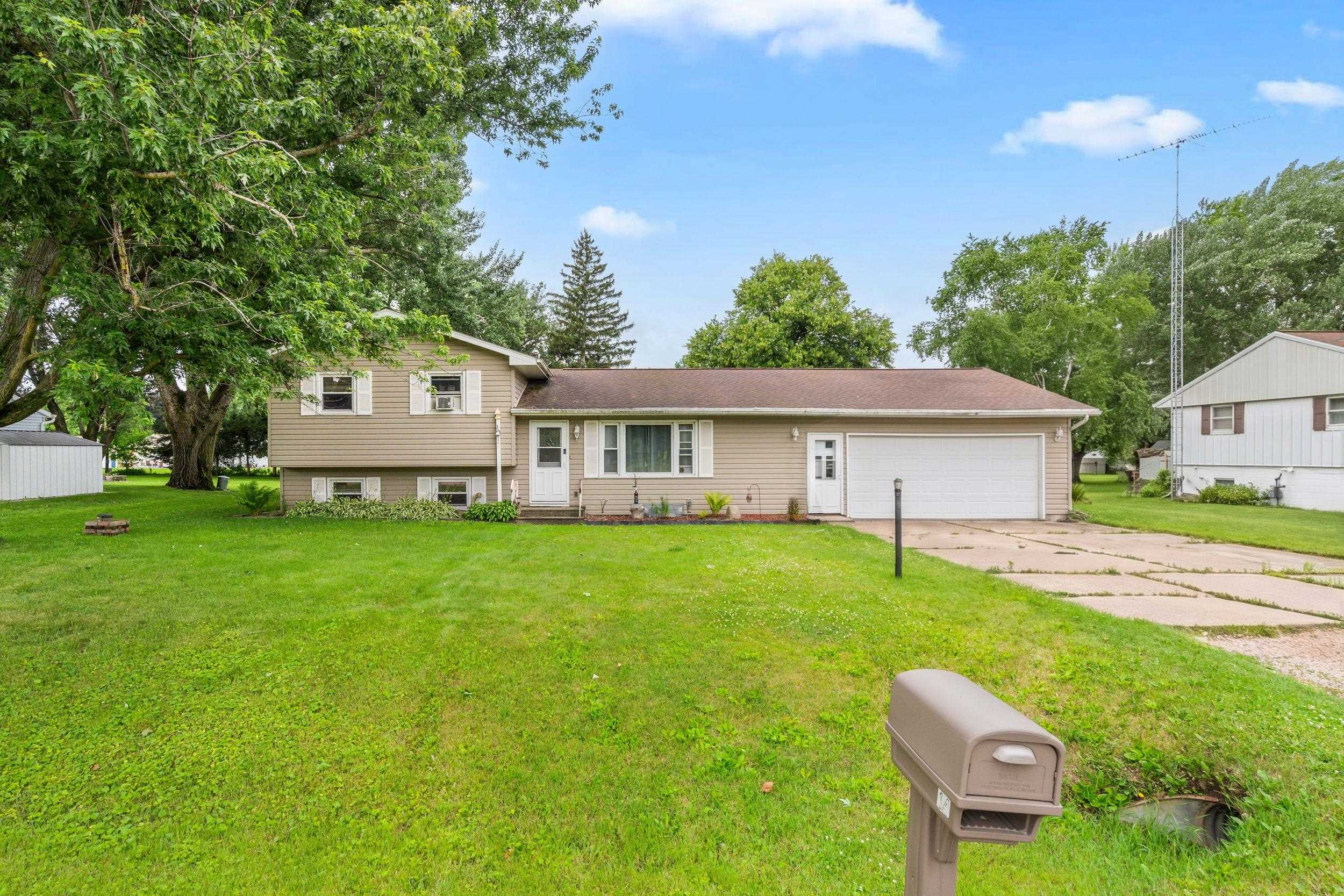 14 Arcade Glen Road Ripon, WI 54971 - Photo 33 of 38