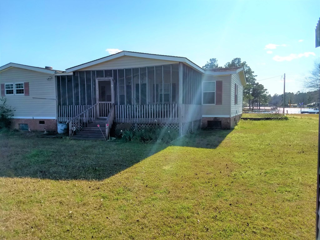 1381 Quackenbush Road Summerton, SC 29148 - Photo 3 of 32