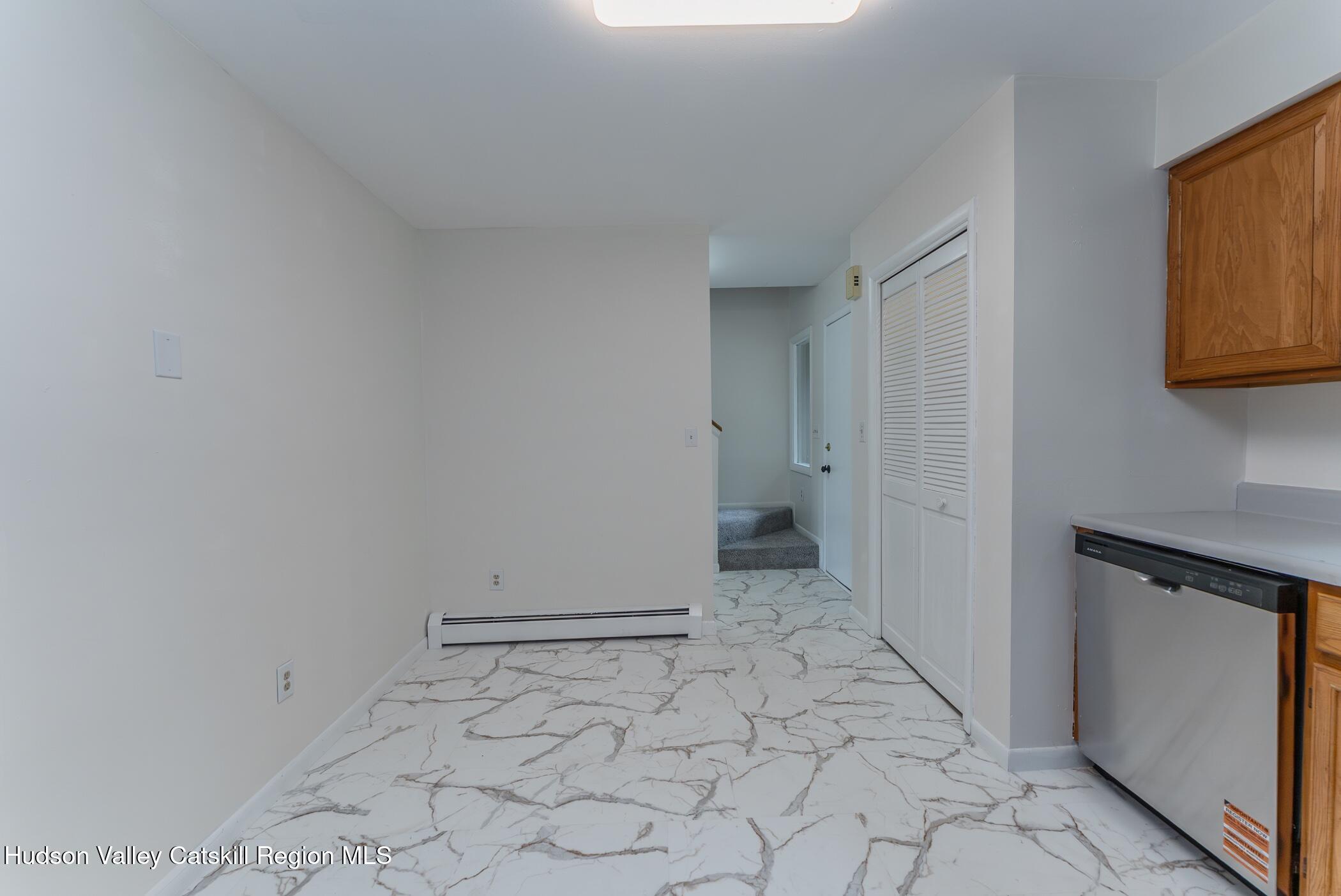 37 Rondout Harbor Port Ewen, NY 12466 - Photo 7 of 52 Image-7