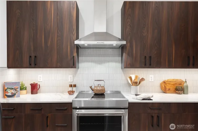 $1,295,000 | 1182 129th Place Northeast, Bellevue, WA 98005