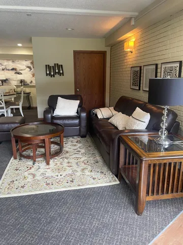 $85,000 | 10113 West 34th Street, Unit 338, Hopkins, MN 55305